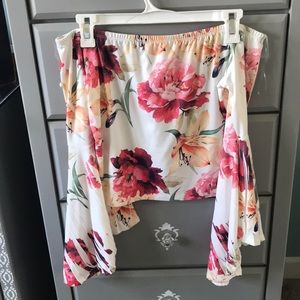 Off the shoulder bell sleeve cropped floral shirt